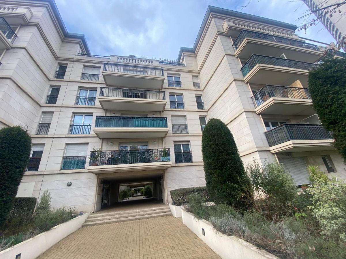 Appartement La Defense Пюто Экстерьер фото